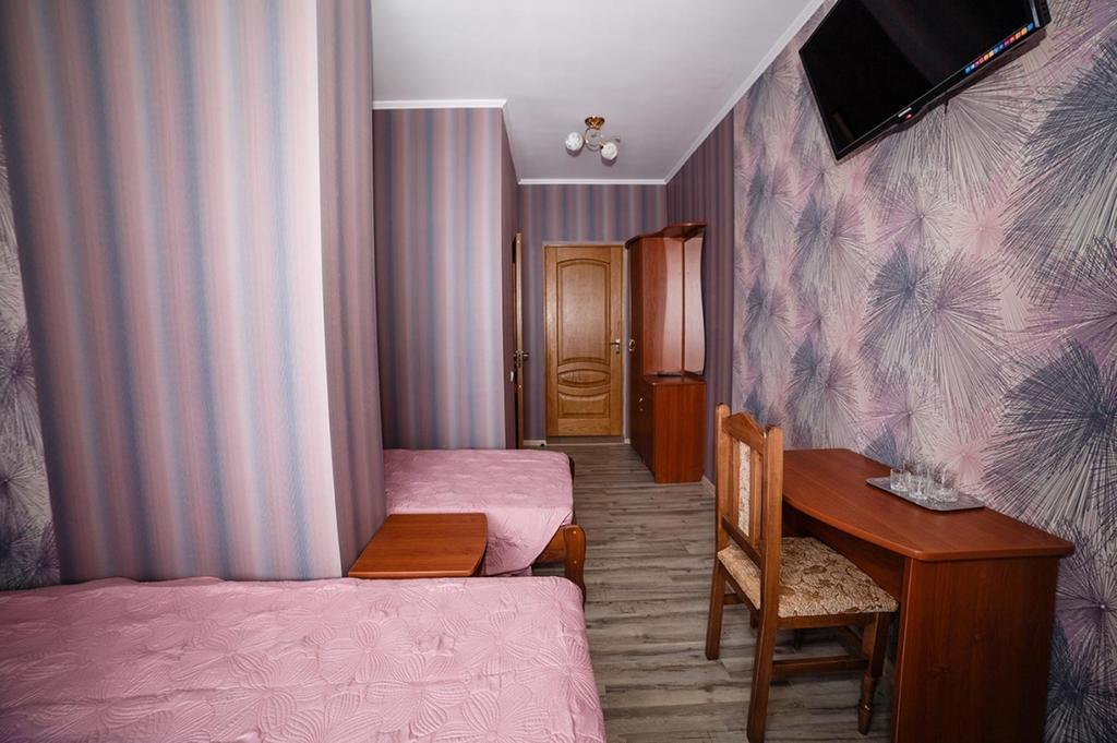 Corner House Hotel Lutsk Ngoại thất bức ảnh